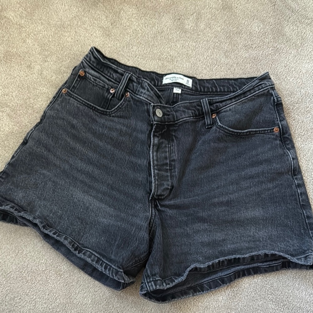 Abercrombie & Fitch Curve Love Dad Shorts High Rise